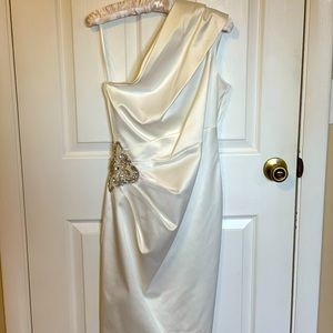 Gorgeous Eliza J cocktail dress. Worn only once.